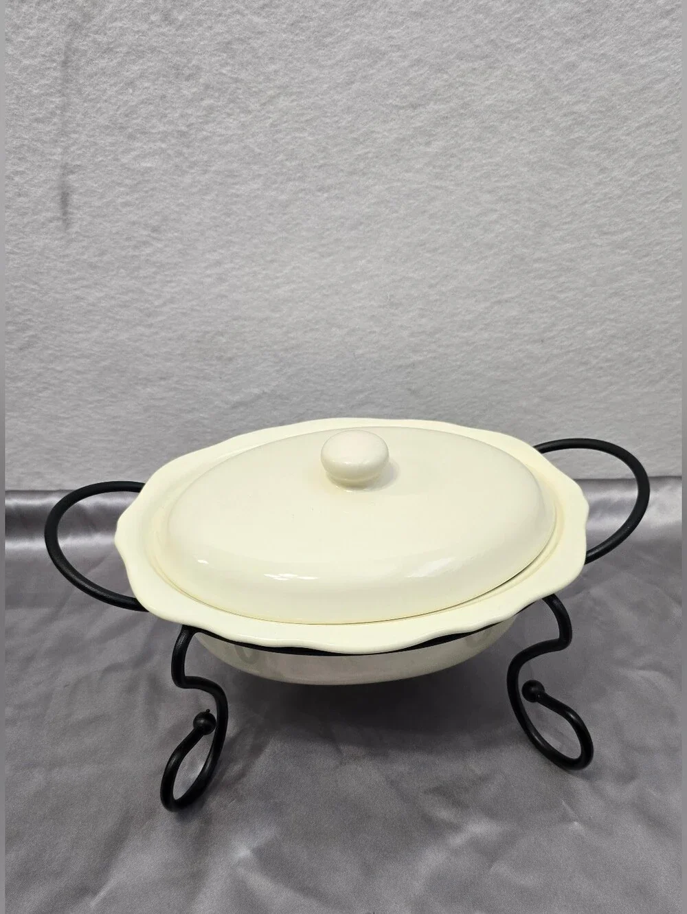 Gail Pittman Hospitality Collection Cream Oval Covered Casserole Dish